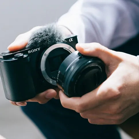 Fotocamera vlogger Sony ZV-E10 + 16-50mm (ZVE10LBDI.EU)