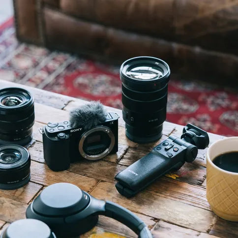 Fotocamera vlogger Sony ZV-E10 + 16-50mm (ZVE10LBDI.EU)